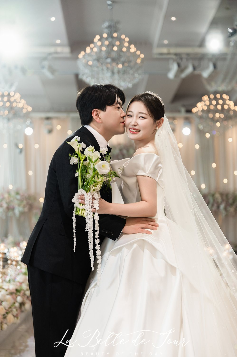 라벨드쥬 안산 AW컨벤션 파티오볼룸 본식스냅 — 커플 컷