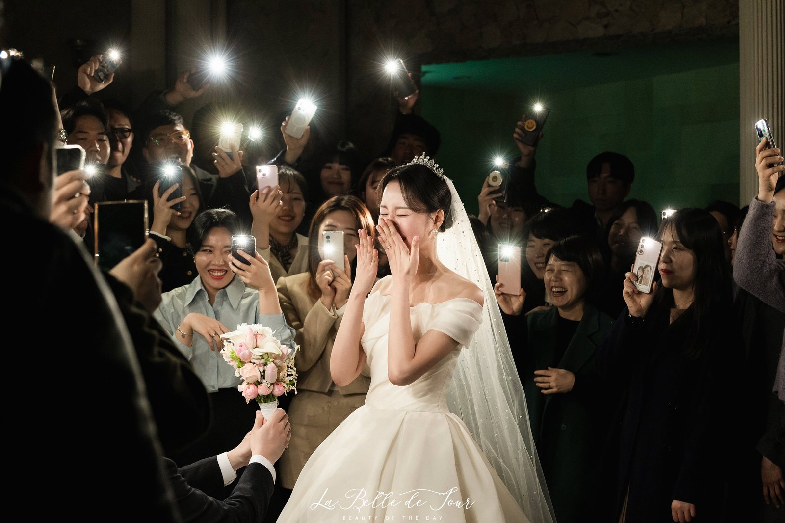 라벨드쥬 더채플앳웨스트 본식스냅 — 커플 컷
