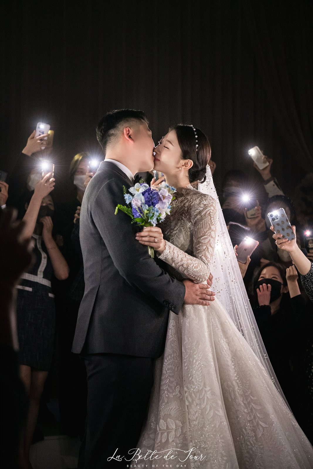 라벨드쥬 그랜드힐컨벤션 사브리나홀 본식스냅 — 컨페티 피날레