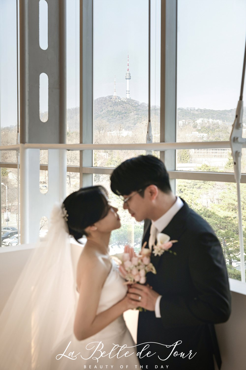 라벨드쥬 로얄파크컨벤션 파크홀 본식스냅 — 커플 클로즈업