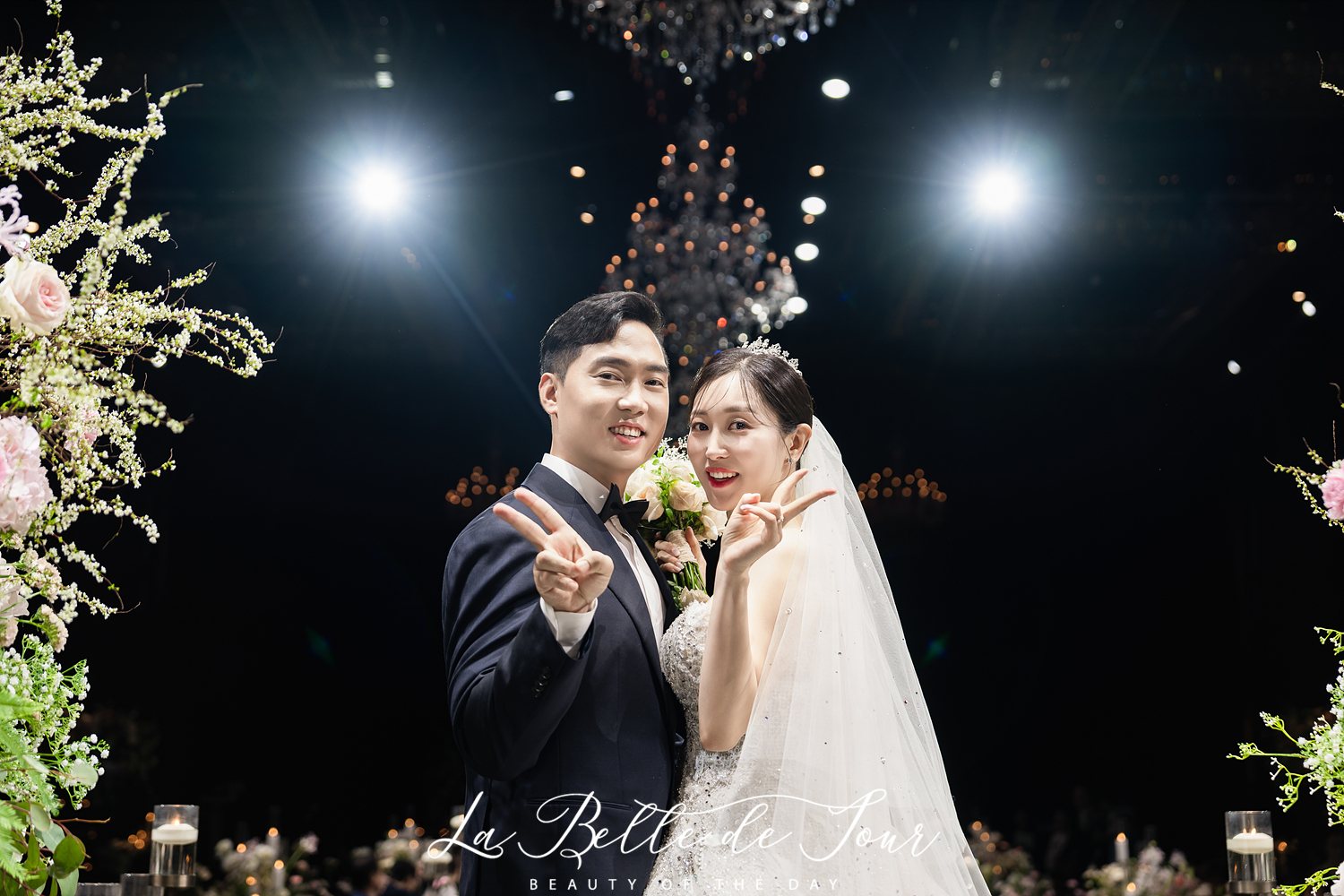 라벨드쥬 더링크호텔 링크홀 본식스냅 — 신부 단독 홀 배경