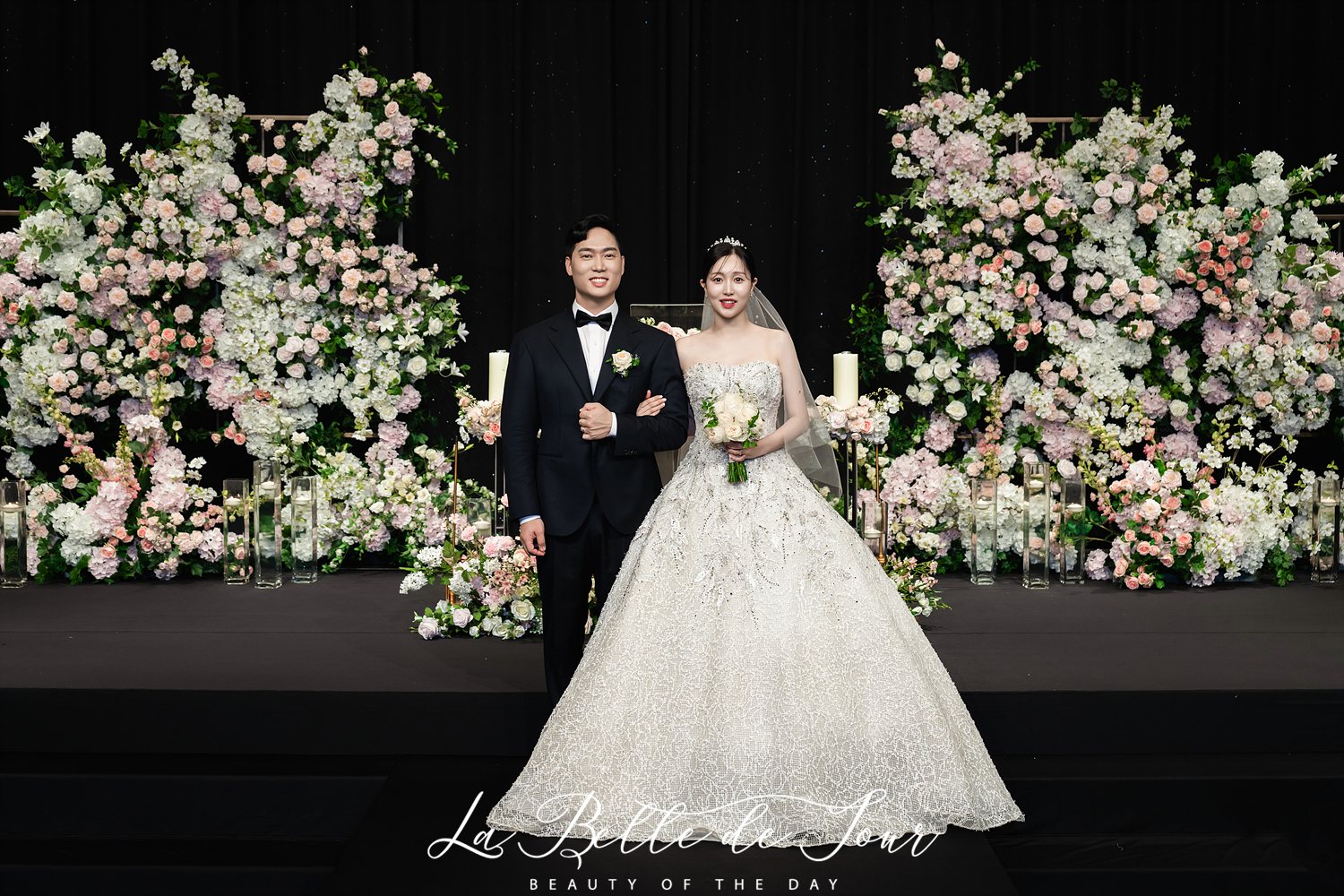 라벨드쥬 더링크호텔 링크홀 본식스냅 — 전신 커플